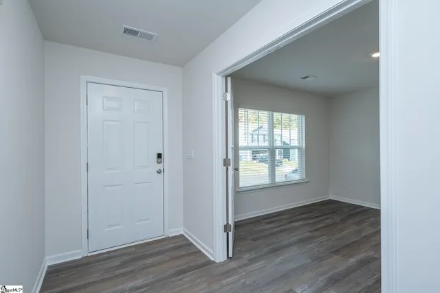 $2,550 | 115 Roocroft Court, Fountain Inn, SC 29644