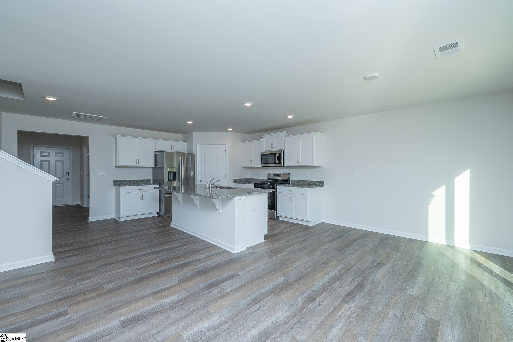 115 Roocroft Court Fountain Inn, SC 29644 - Photo 5 of 24