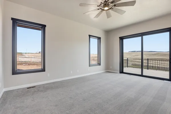 $795,000 | 402 North Vine Street, Latah, WA 99018