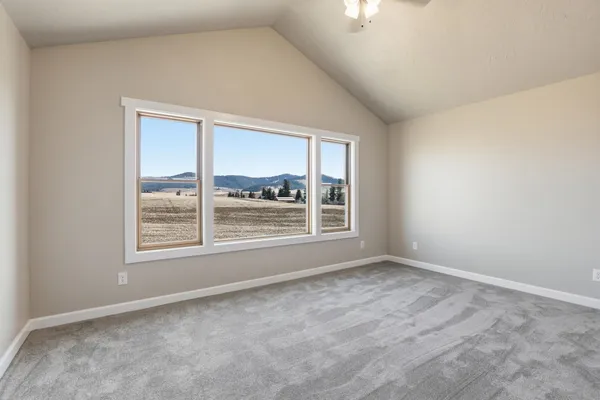 $795,000 | 402 North Vine Street, Latah, WA 99018