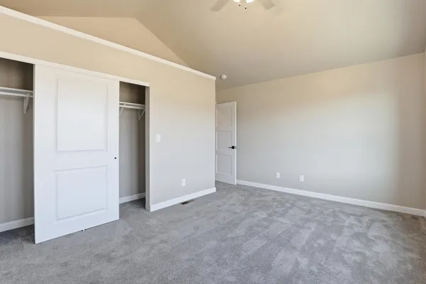 $795,000 | 402 North Vine Street, Latah, WA 99018