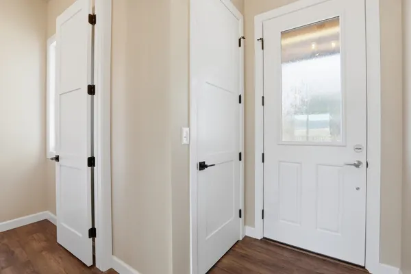 $795,000 | 402 North Vine Street, Latah, WA 99018