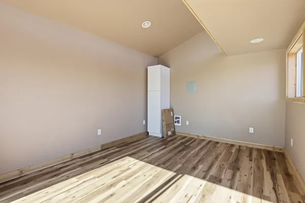 $795,000 | 402 North Vine Street, Latah, WA 99018