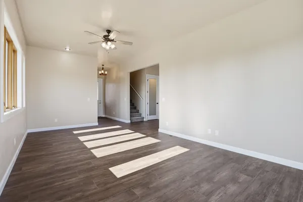 $795,000 | 402 North Vine Street, Latah, WA 99018