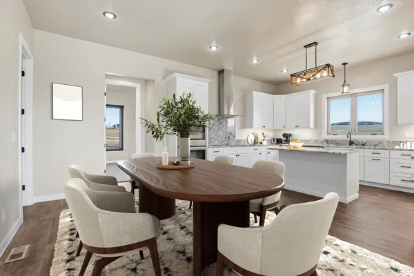 $795,000 | 402 North Vine Street, Latah, WA 99018