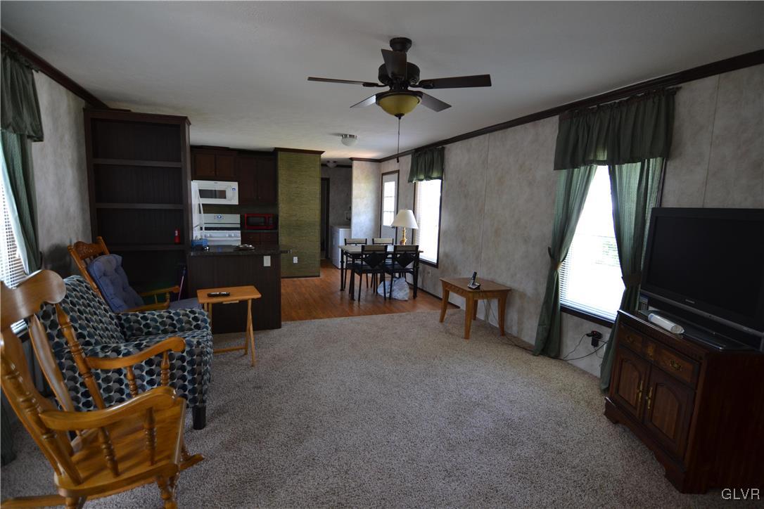 9 Springridge Road Bath, PA 18014 - Photo 4 of 10