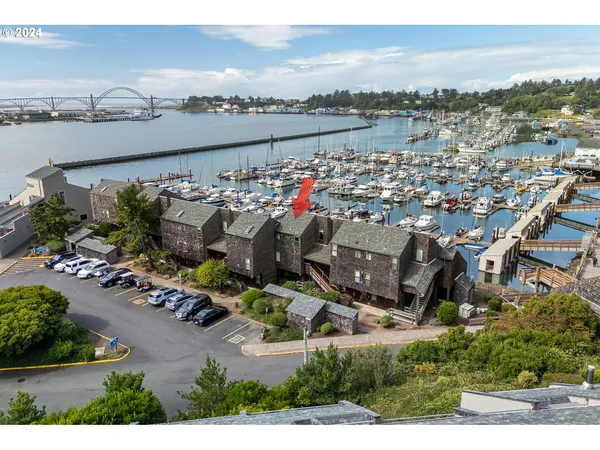 $275,000 | 1000 Southeast Bay Blvd. Boulevard, Unit 202/302, Newport, OR 97365