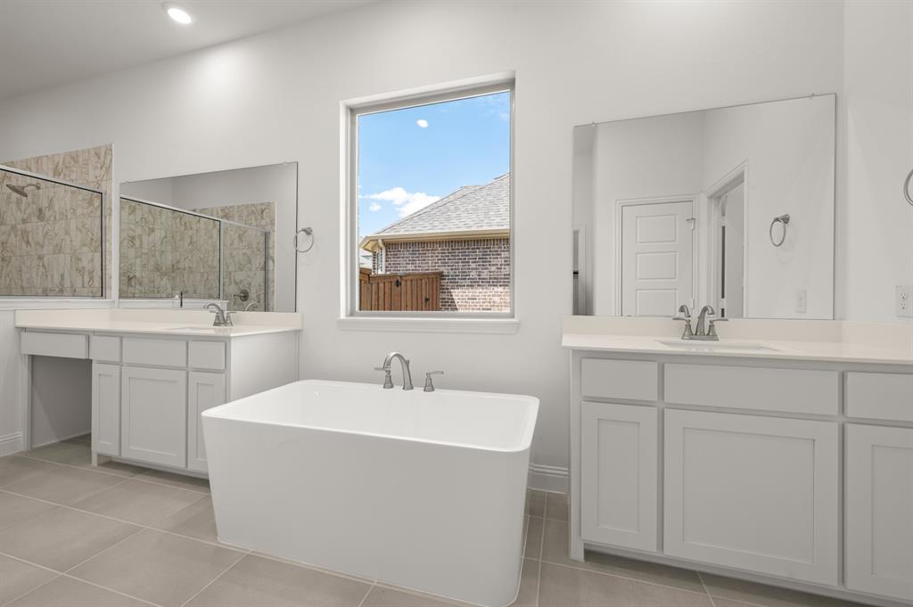 4304 Knight Street Midlothian, TX 76065 - Photo 27 of 33 4304 Knight- Primary Suite-2
