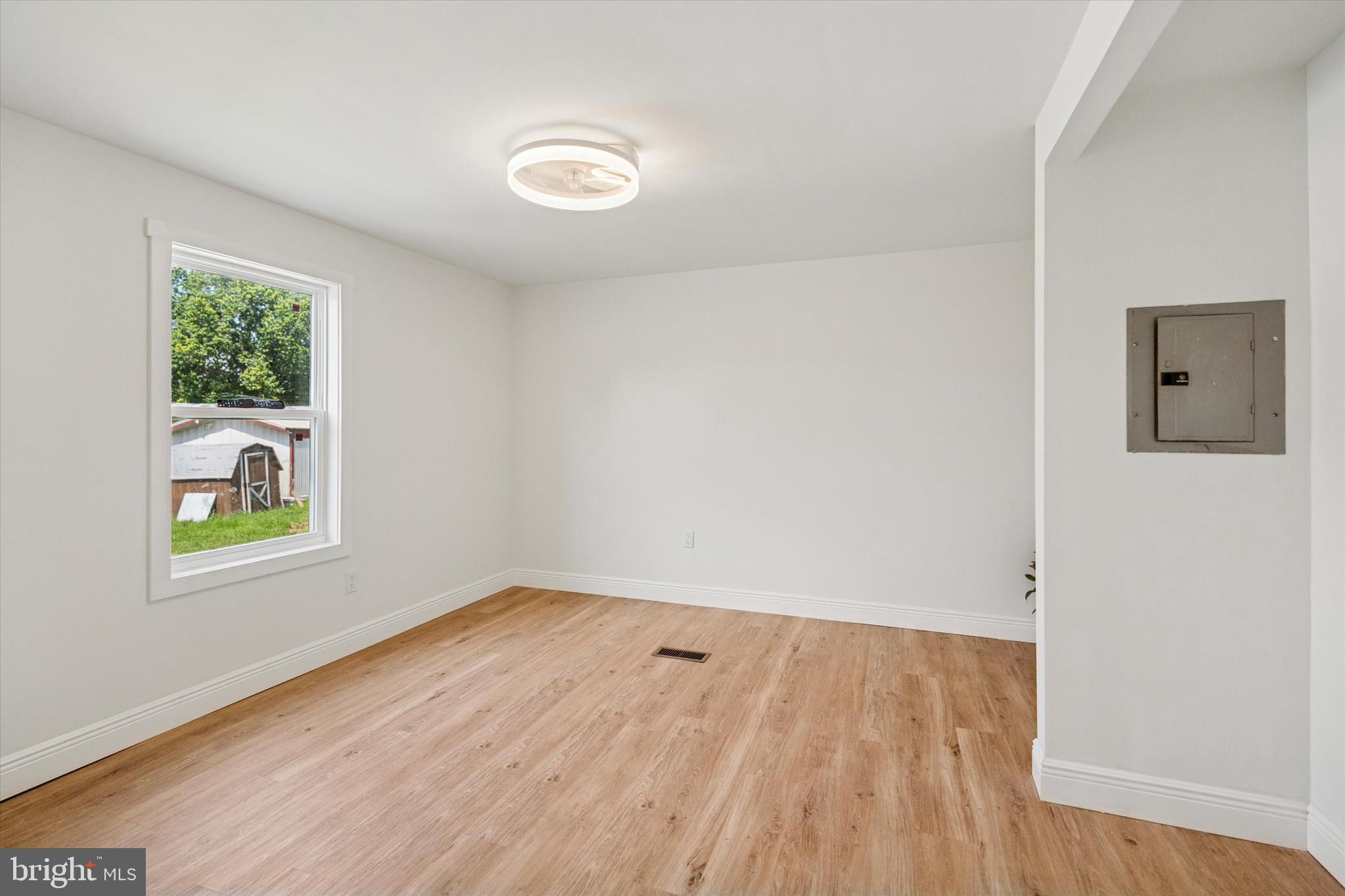 857 Buttonwood Avenue Spring City, PA 19475 - Photo 13 of 15