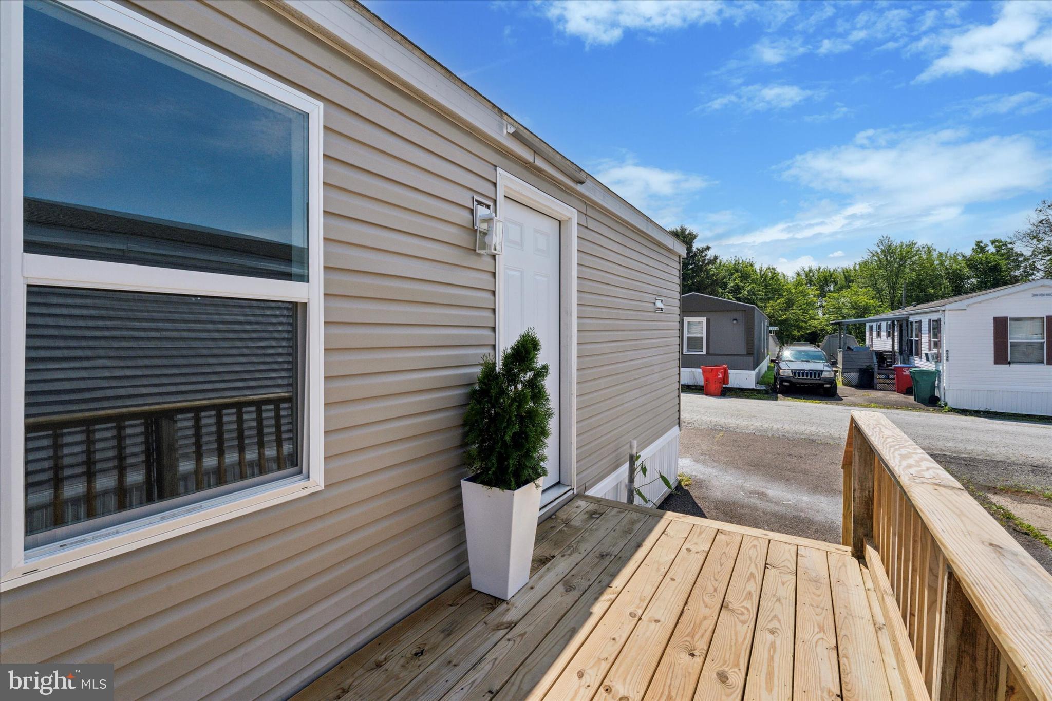 857 Buttonwood Avenue Spring City, PA 19475 - Photo 2 of 15