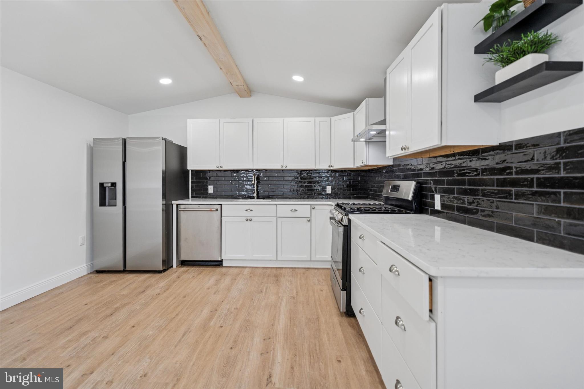 857 Buttonwood Avenue Spring City, PA 19475 - Photo 3 of 15