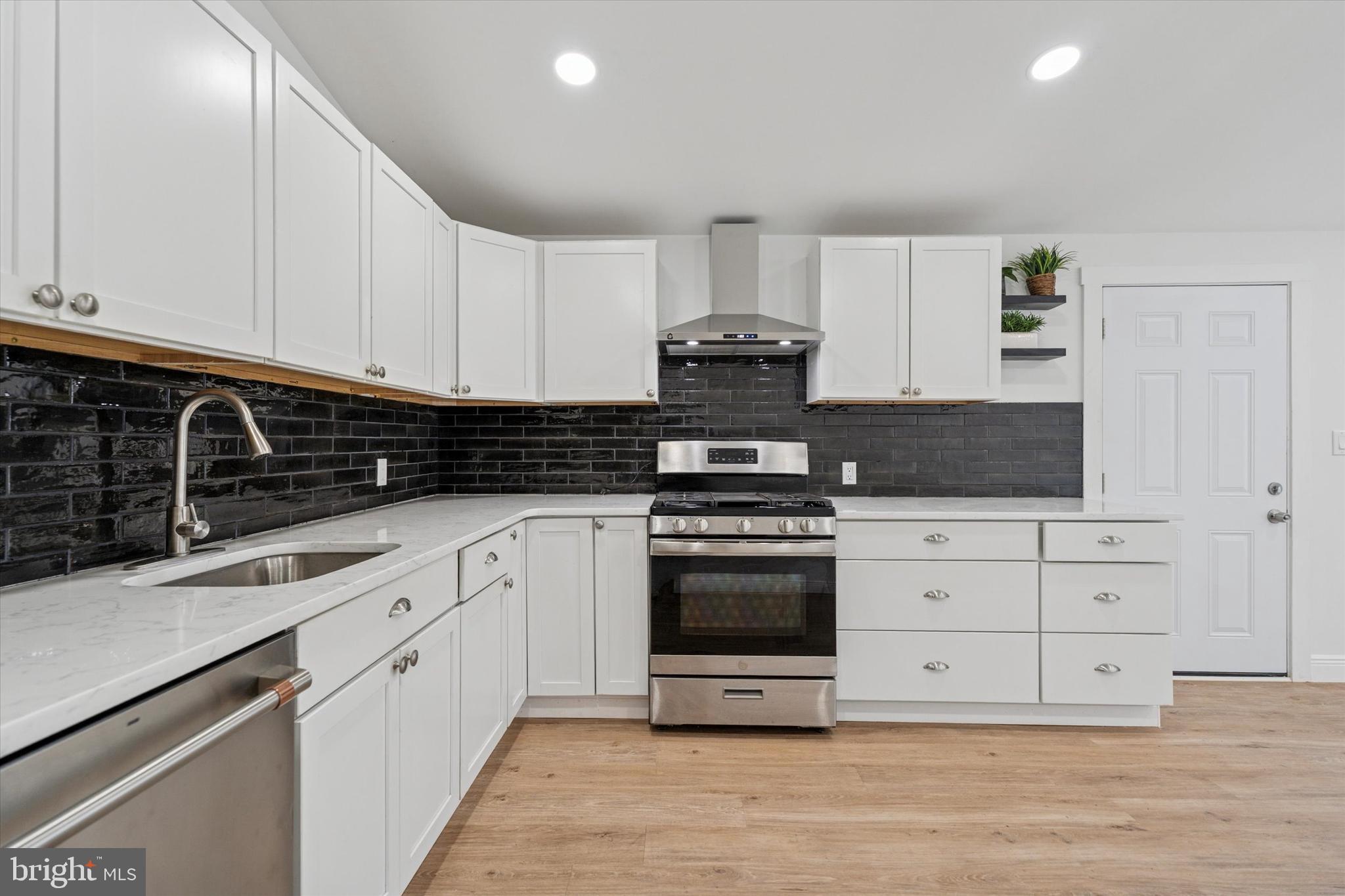 857 Buttonwood Avenue Spring City, PA 19475 - Photo 5 of 15