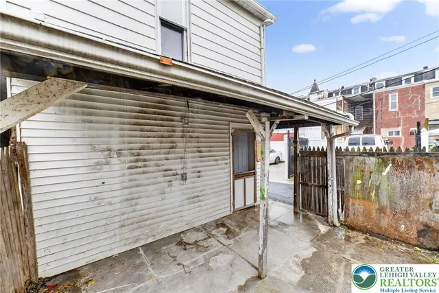 $124,900 | 1141 Emmett Street, Allentown, PA 18102