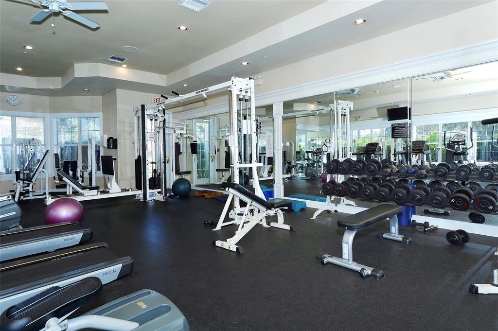 5134 Northridge Road, Unit 204 Sarasota, FL 34238 - Photo 4 of 21 a view of a room with gym equipment
