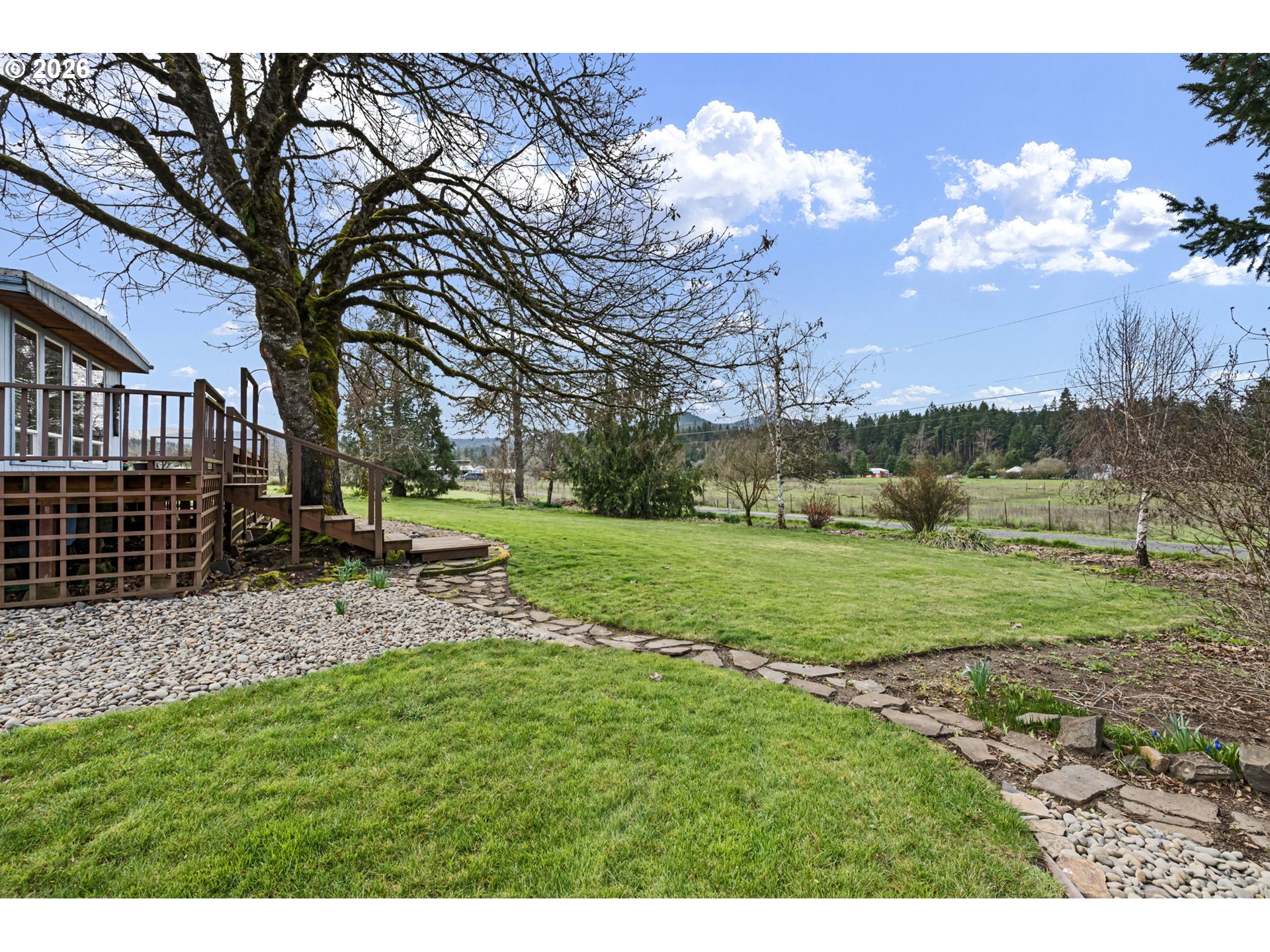 82073 Lost Creek Road Dexter, OR 97431 - Photo 42 of 47 a view of a park with large trees