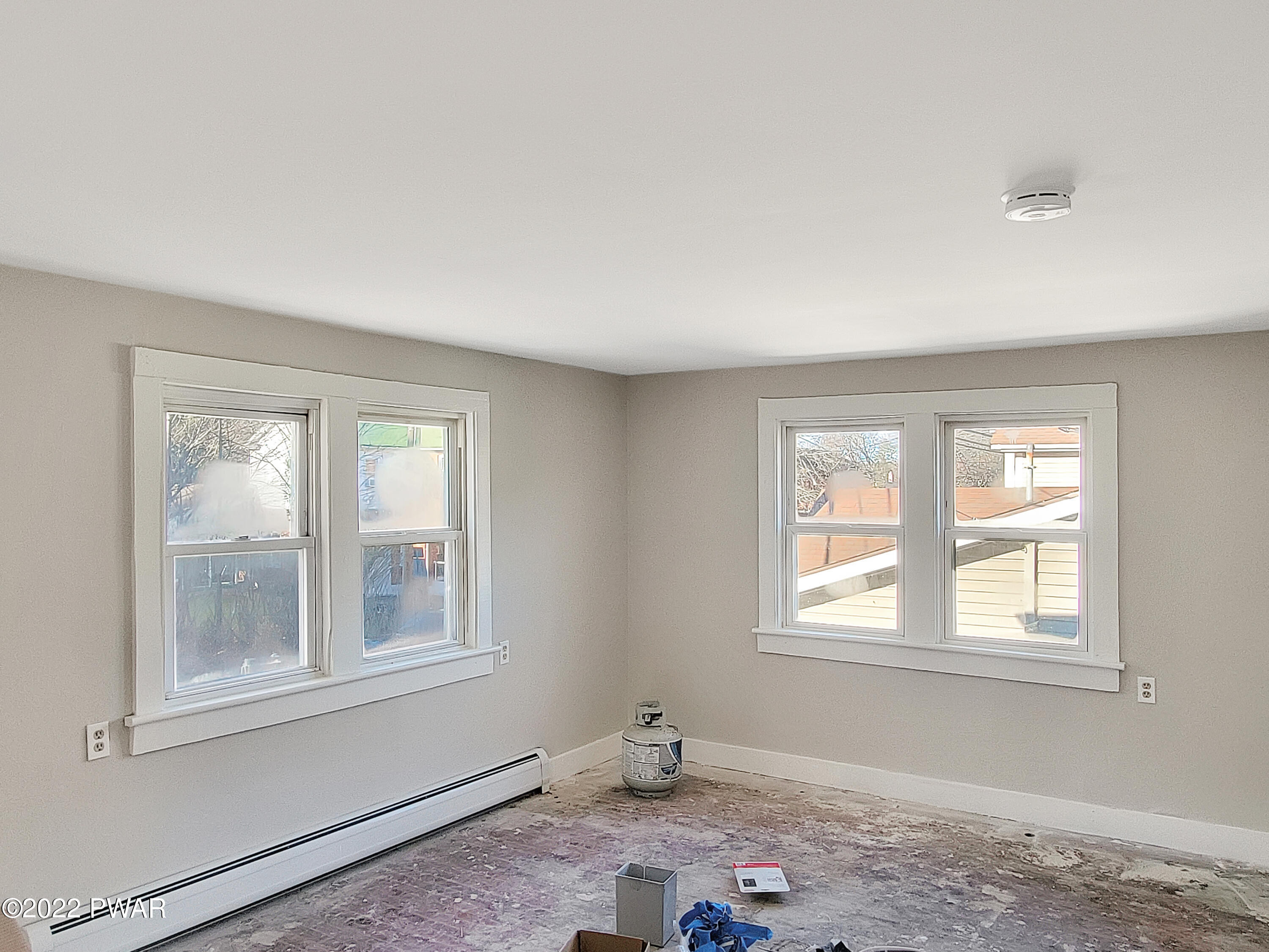 952 Main Street Newfoundland, PA 18445 - Photo 4 of 19