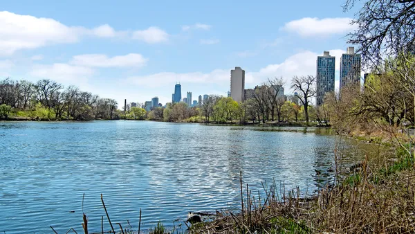 $5,700 | 2500 North Lakeview Avenue, Unit 3001, Chicago, IL 60614
