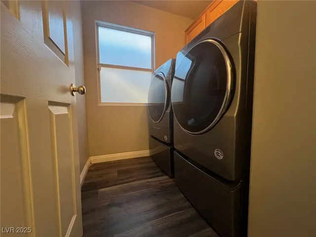 $2,100 | 9421 Citrus Vine Court, Las Vegas, NV 89129