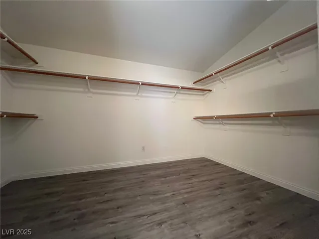 $2,100 | 9421 Citrus Vine Court, Las Vegas, NV 89129