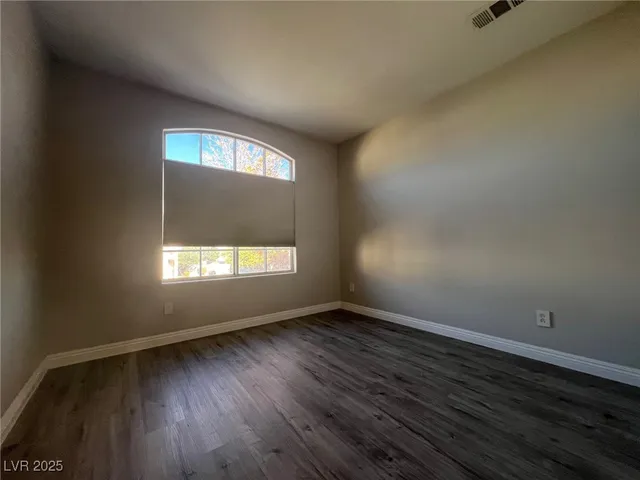 $2,100 | 9421 Citrus Vine Court, Las Vegas, NV 89129