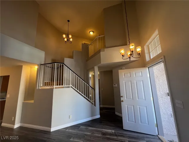 $2,100 | 9421 Citrus Vine Court, Las Vegas, NV 89129