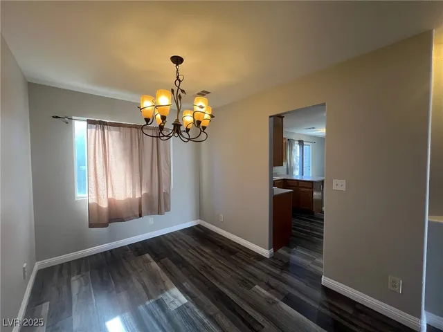 $2,100 | 9421 Citrus Vine Court, Las Vegas, NV 89129