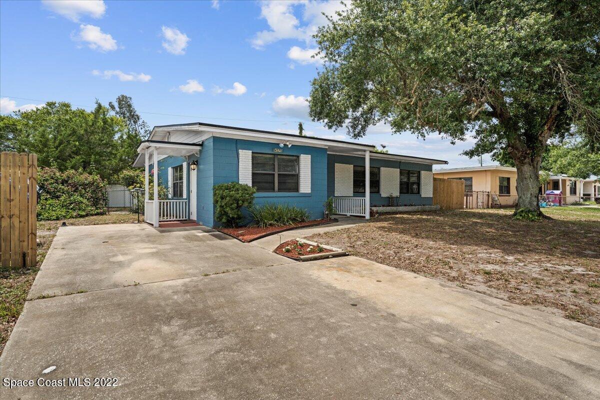4570 Apollo Road Titusville, FL 32780 - Photo 3 of 17 03-DSC01103
