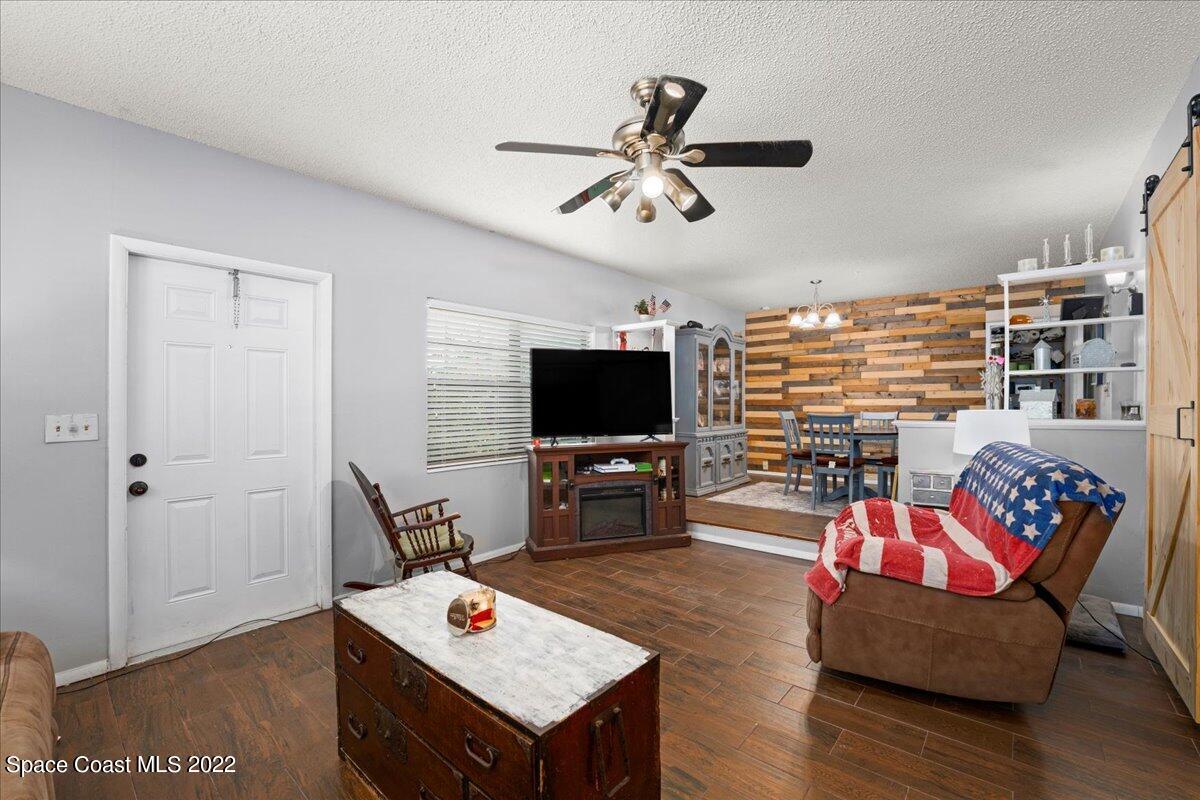 4570 Apollo Road Titusville, FL 32780 - Photo 5 of 17 06-DSC01187