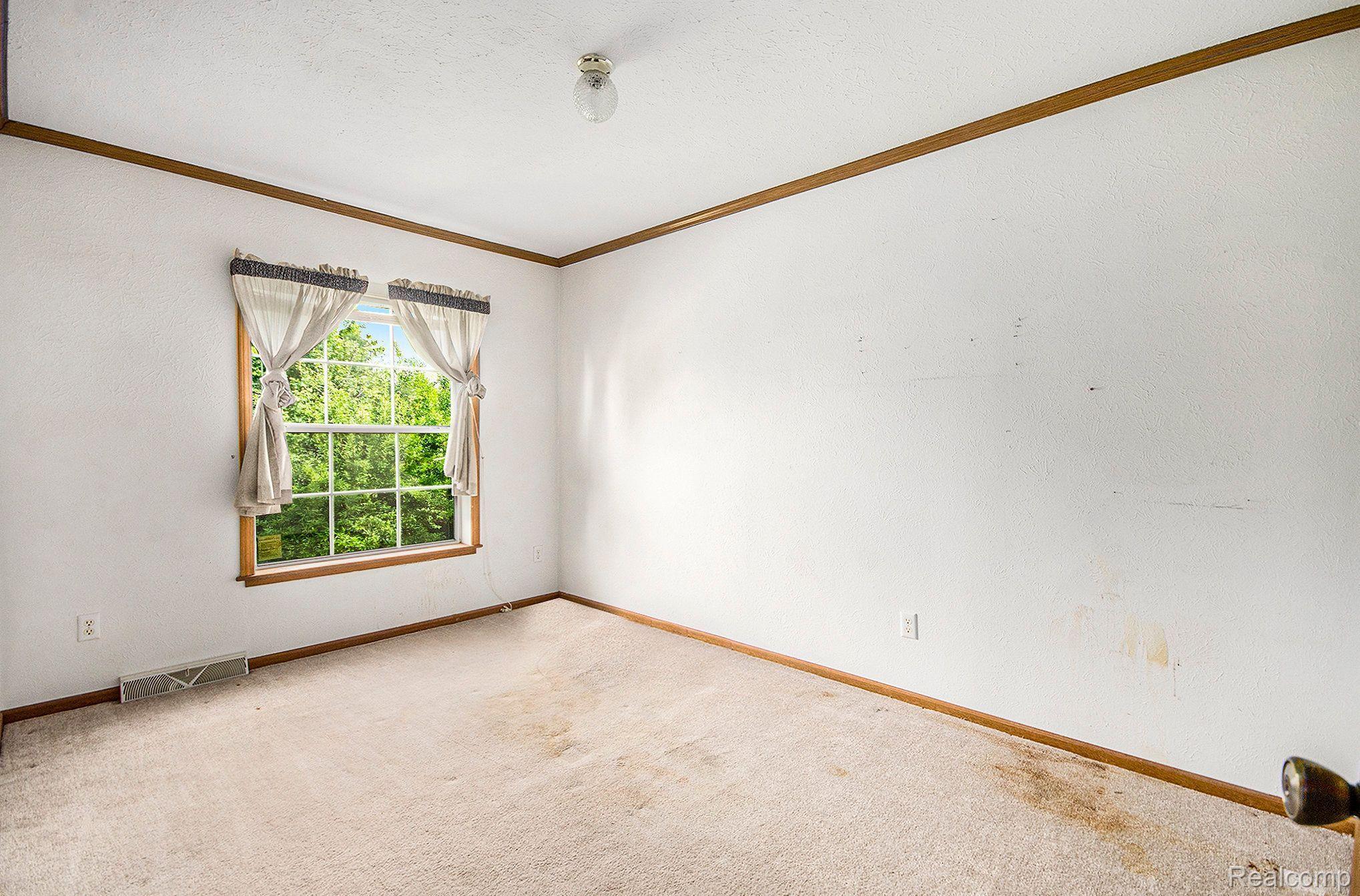 100 Chinkapin Rill Fenton, MI 48430 - Photo 13 of 17
