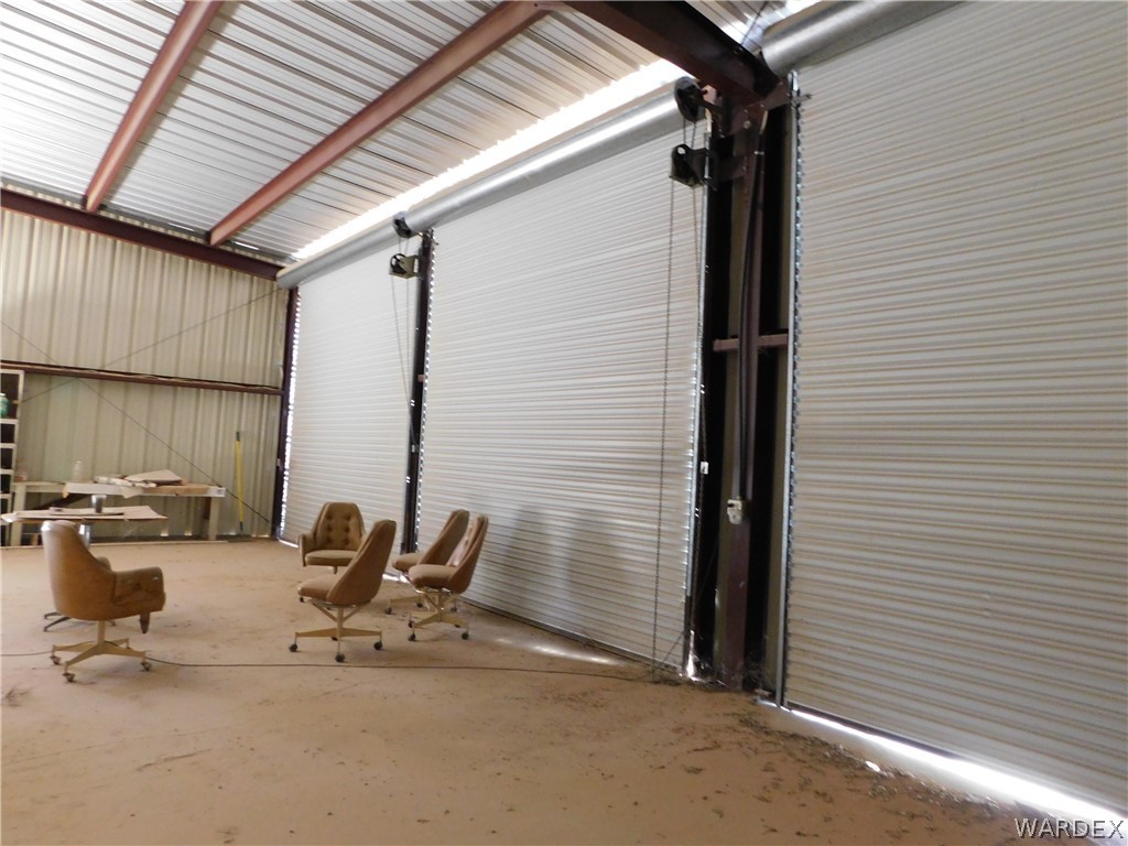 15071 South Aripine Road Yucca, AZ 86438 - Photo 15 of 38 Gallery Image 15