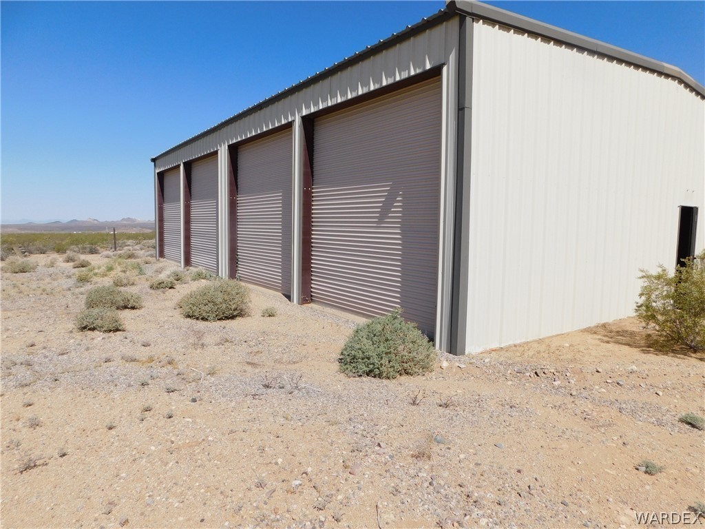 15071 South Aripine Road Yucca, AZ 86438 - Photo 2 of 38 Gallery Image 2