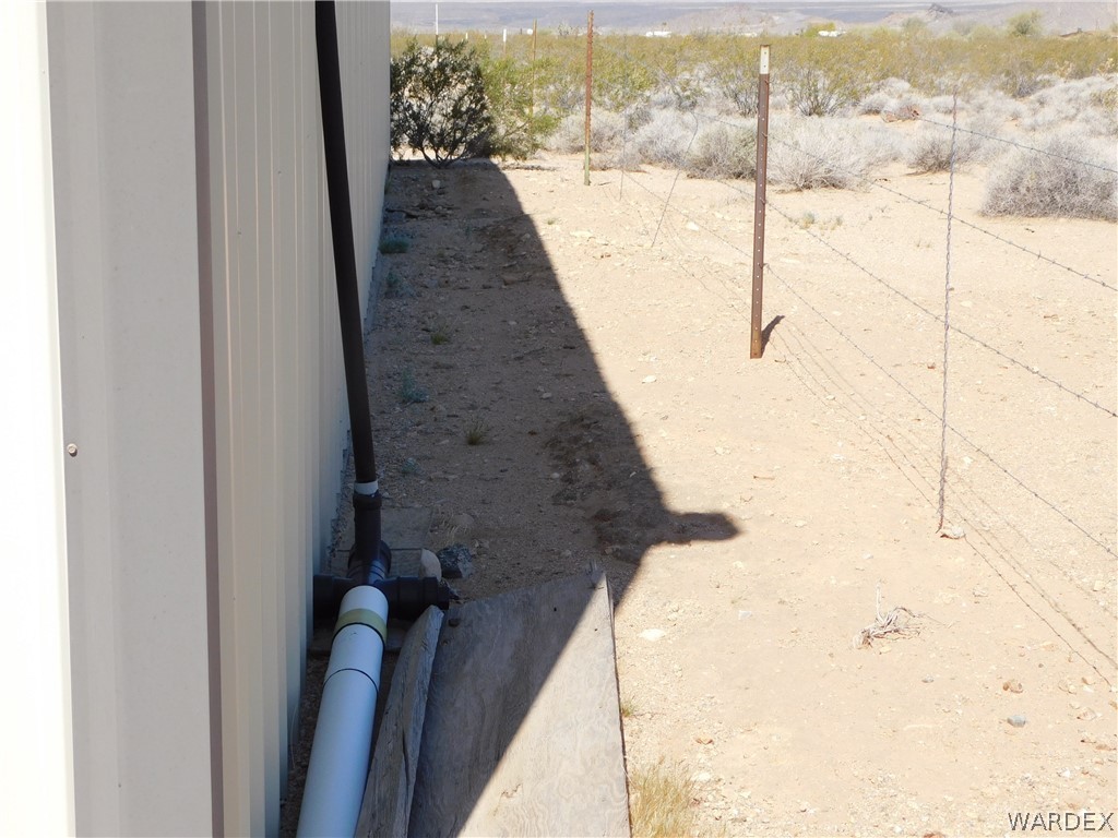 15071 South Aripine Road Yucca, AZ 86438 - Photo 21 of 38 Gallery Image 21