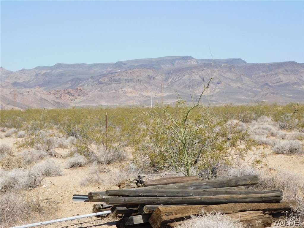 15071 South Aripine Road Yucca, AZ 86438 - Photo 25 of 38 Gallery Image 25