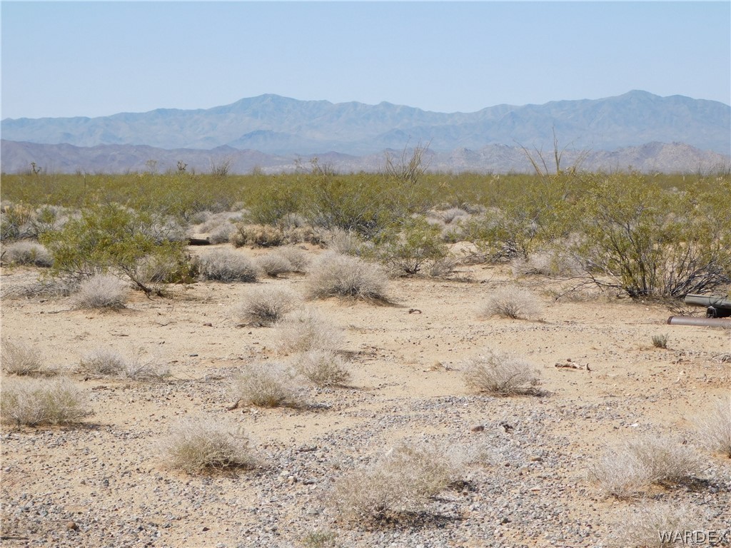 15071 South Aripine Road Yucca, AZ 86438 - Photo 29 of 38 Gallery Image 29