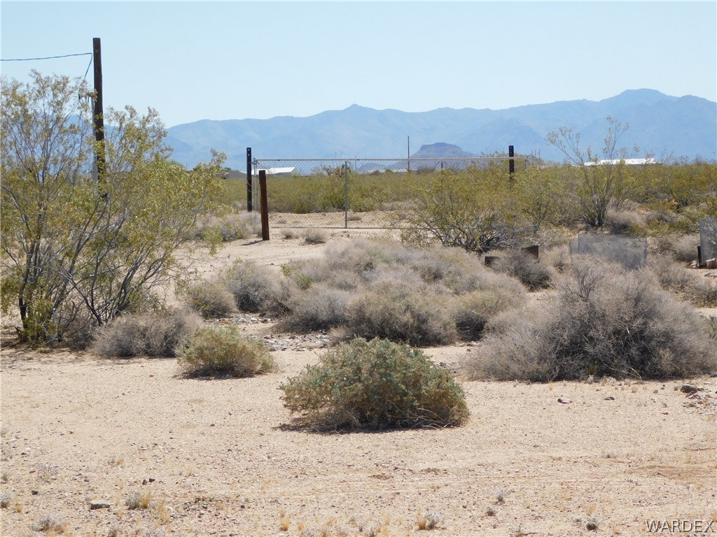15071 South Aripine Road Yucca, AZ 86438 - Photo 30 of 38 Gallery Image 30