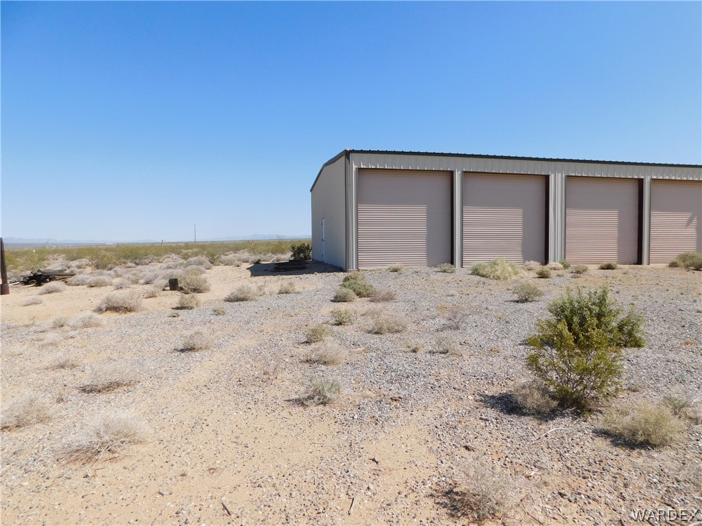 15071 South Aripine Road Yucca, AZ 86438 - Photo 3 of 38 Gallery Image 3
