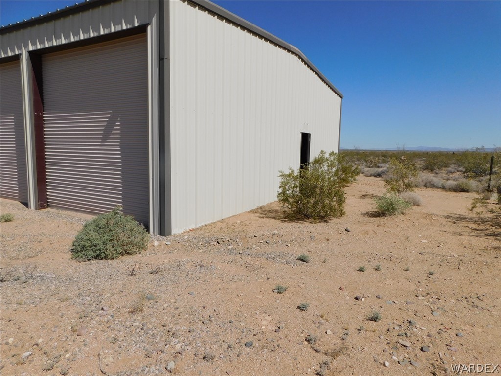 15071 South Aripine Road Yucca, AZ 86438 - Photo 5 of 38 Gallery Image 5