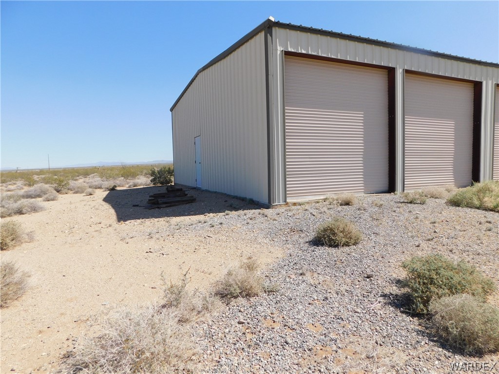 15071 South Aripine Road Yucca, AZ 86438 - Photo 6 of 38 Gallery Image 6