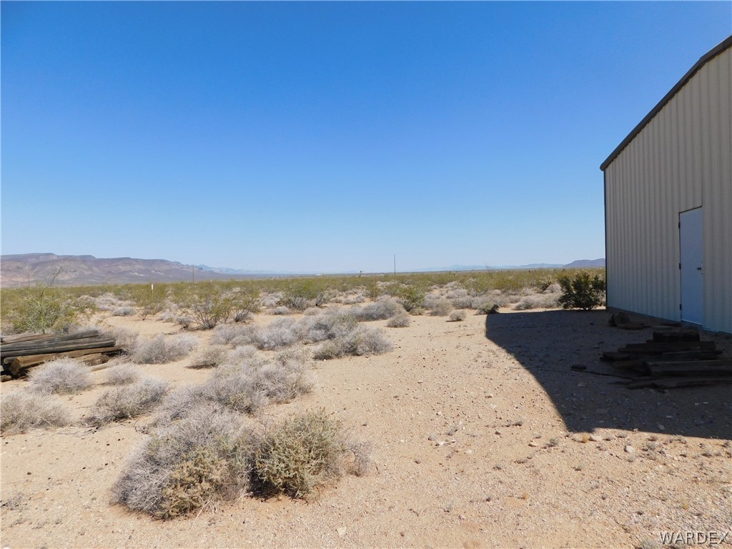 15071 South Aripine Road Yucca, AZ 86438 - Photo 8 of 38 Gallery Image 8