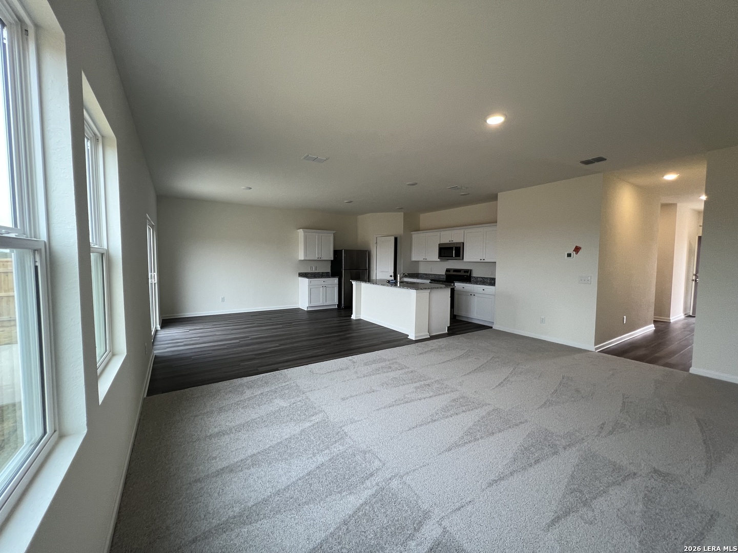 12817 Prairie Valley Schertz, TX 78154 - Photo 7 of 28