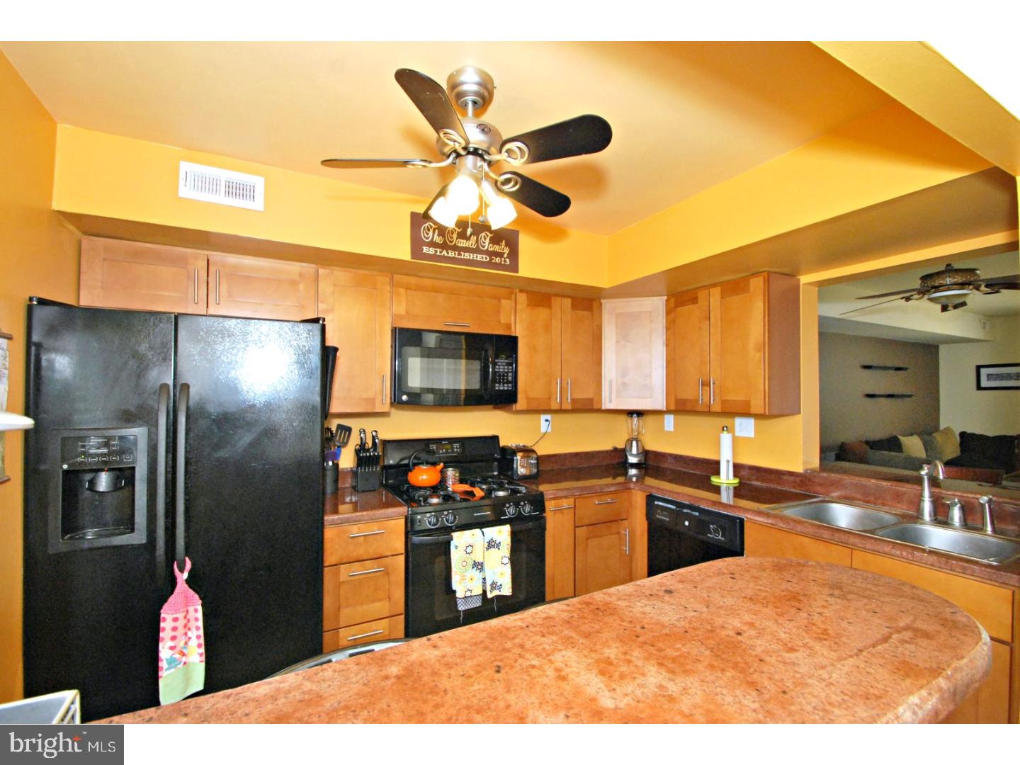 3573 Dows Road Philadelphia, PA 19154 - Photo 6 of 25 Gallery Image 6
