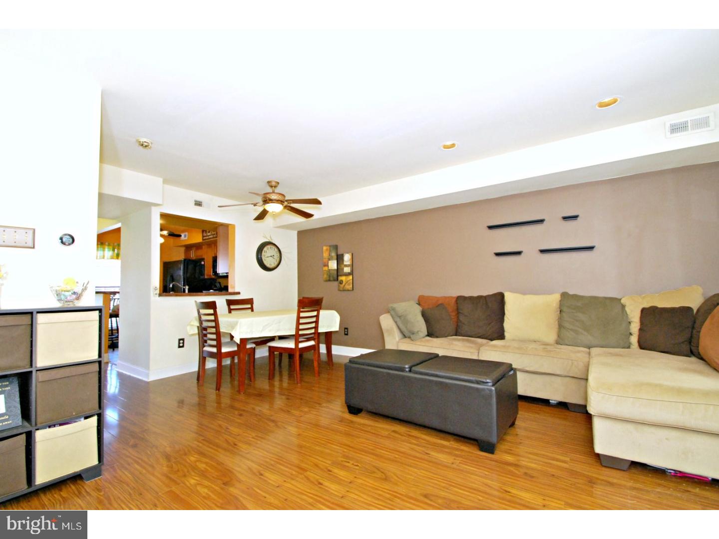 3573 Dows Road Philadelphia, PA 19154 - Photo 9 of 25 Gallery Image 9