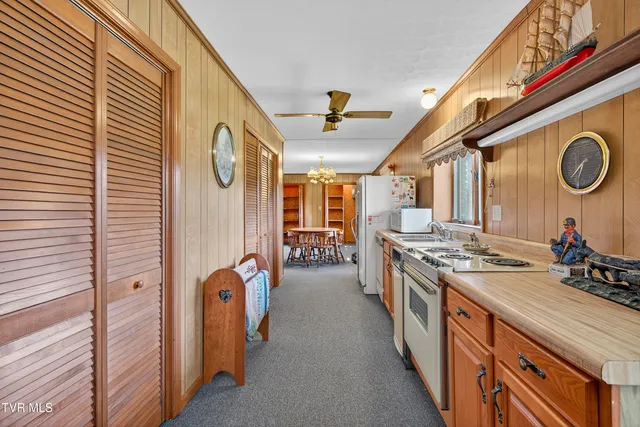 $429,000 | 22231 Sandcastle Road, Abingdon, VA 24211