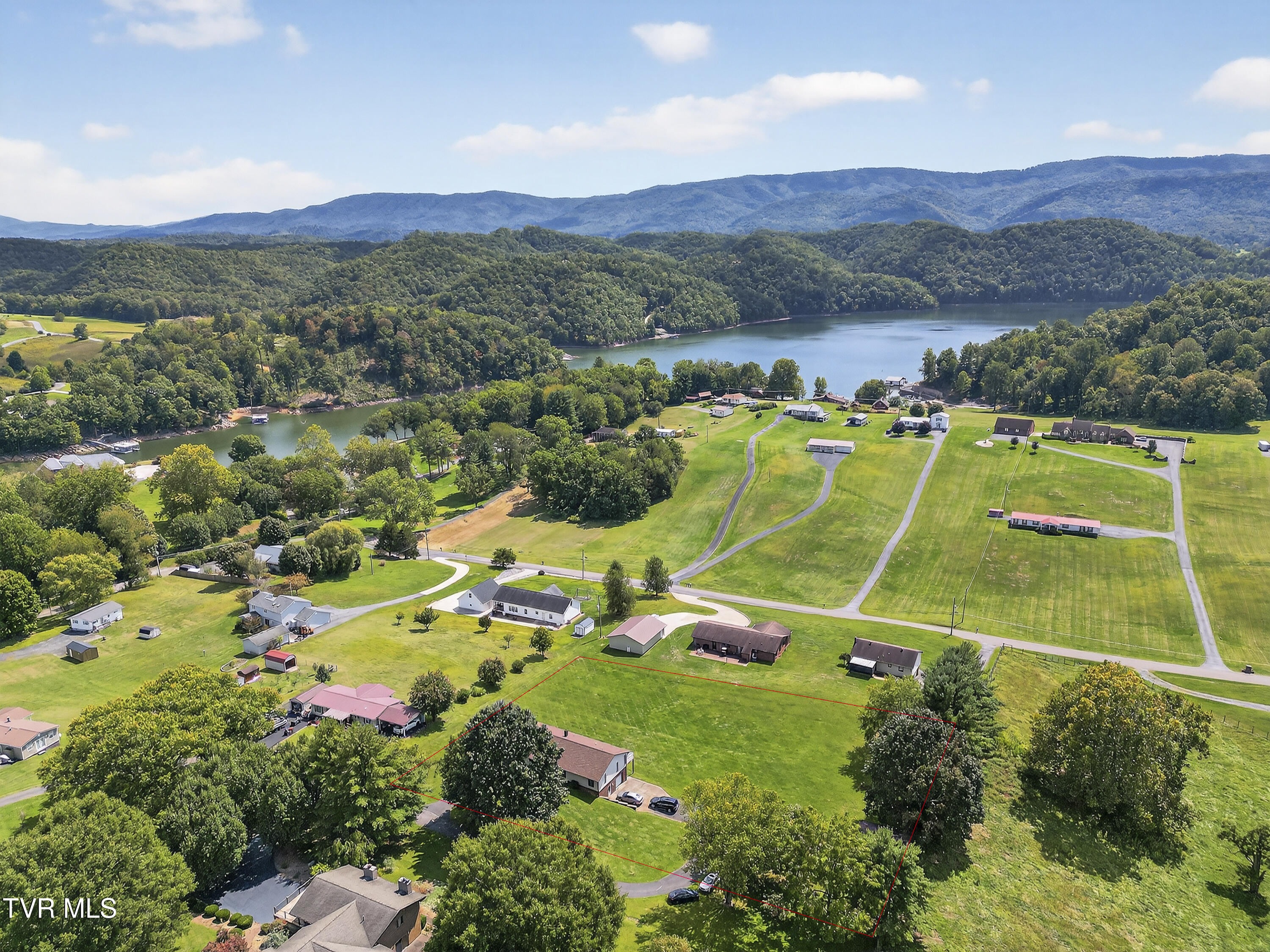 22231 Sandcastle Road Abingdon, VA 24211 - Photo 4 of 41 22231-Sandcastle-Rd-Abingdon-VA Matt-Smi