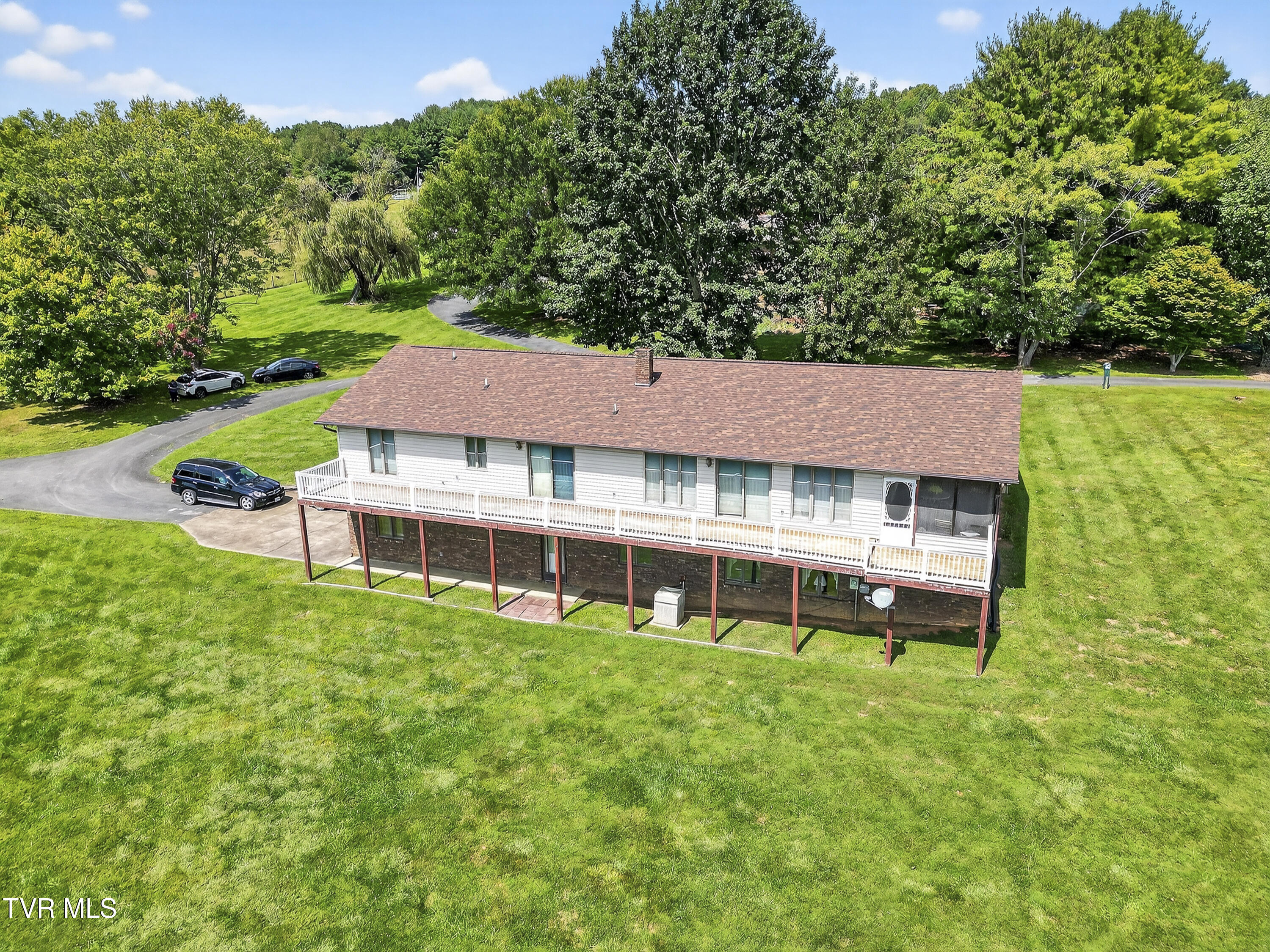 22231 Sandcastle Road Abingdon, VA 24211 - Photo 7 of 41 22231-Sandcastle-Rd-Abingdon-VA Matt-Smi