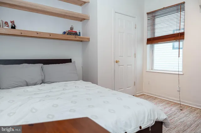 $6,000 | 105 West Oxford Street, Philadelphia, PA 19122