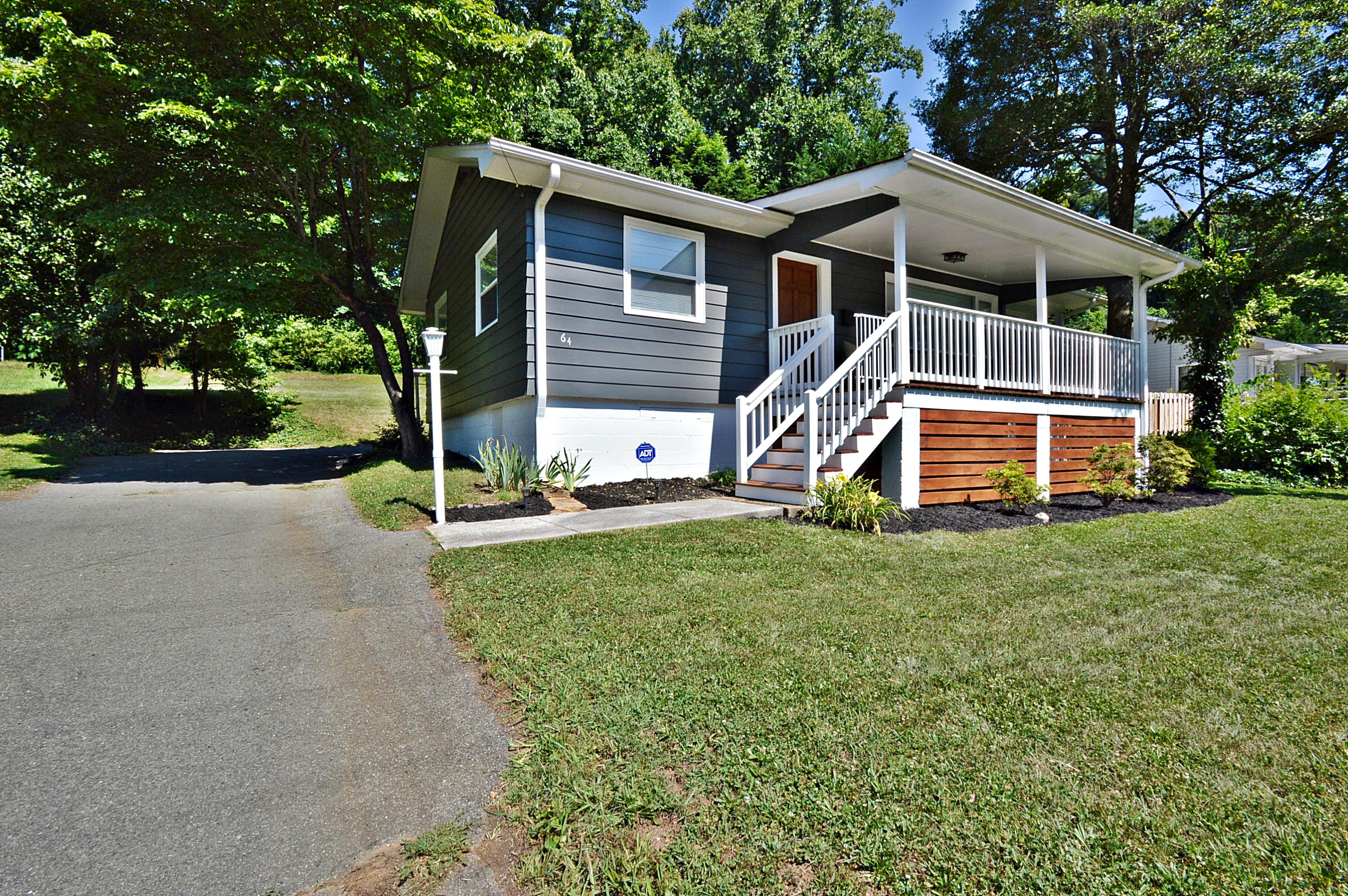 64 Outer Drive Oak Ridge, TN 37830 - Photo 2 of 29 DSC_6194_v1_current
