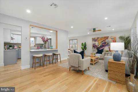 $1,300,000 | 10 Perry Street, Lambertville, NJ 08530