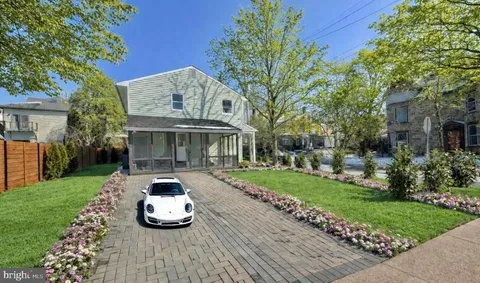 $1,300,000 | 10 Perry Street, Lambertville, NJ 08530