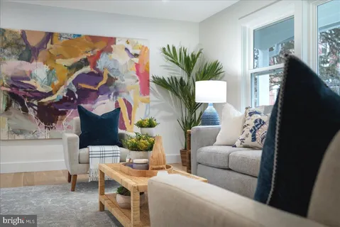 $1,300,000 | 10 Perry Street, Lambertville, NJ 08530